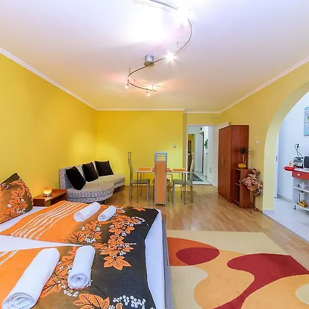 아파트 Smiley Apartman 에게르